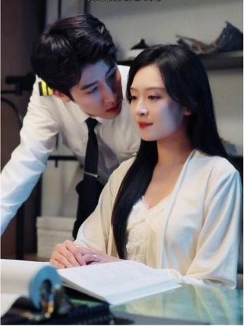 Nữ Cơ Trưởng Xinh Đẹp Và Cực Ngầu Của Tôi